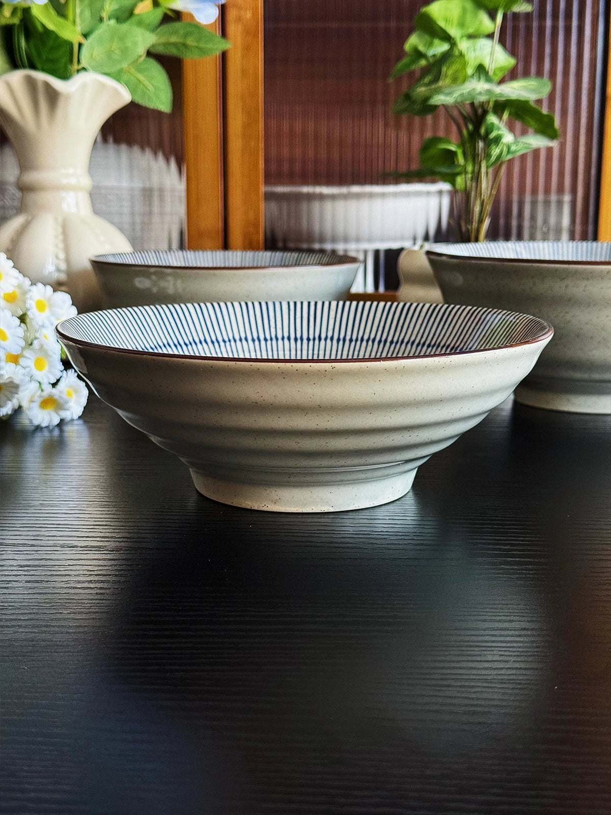Japanese Style Ceramic Bowl Ramen Soup Bowl Luxury Sensation Home Use Conch Rice Noodles Bowl Dining Utensils round